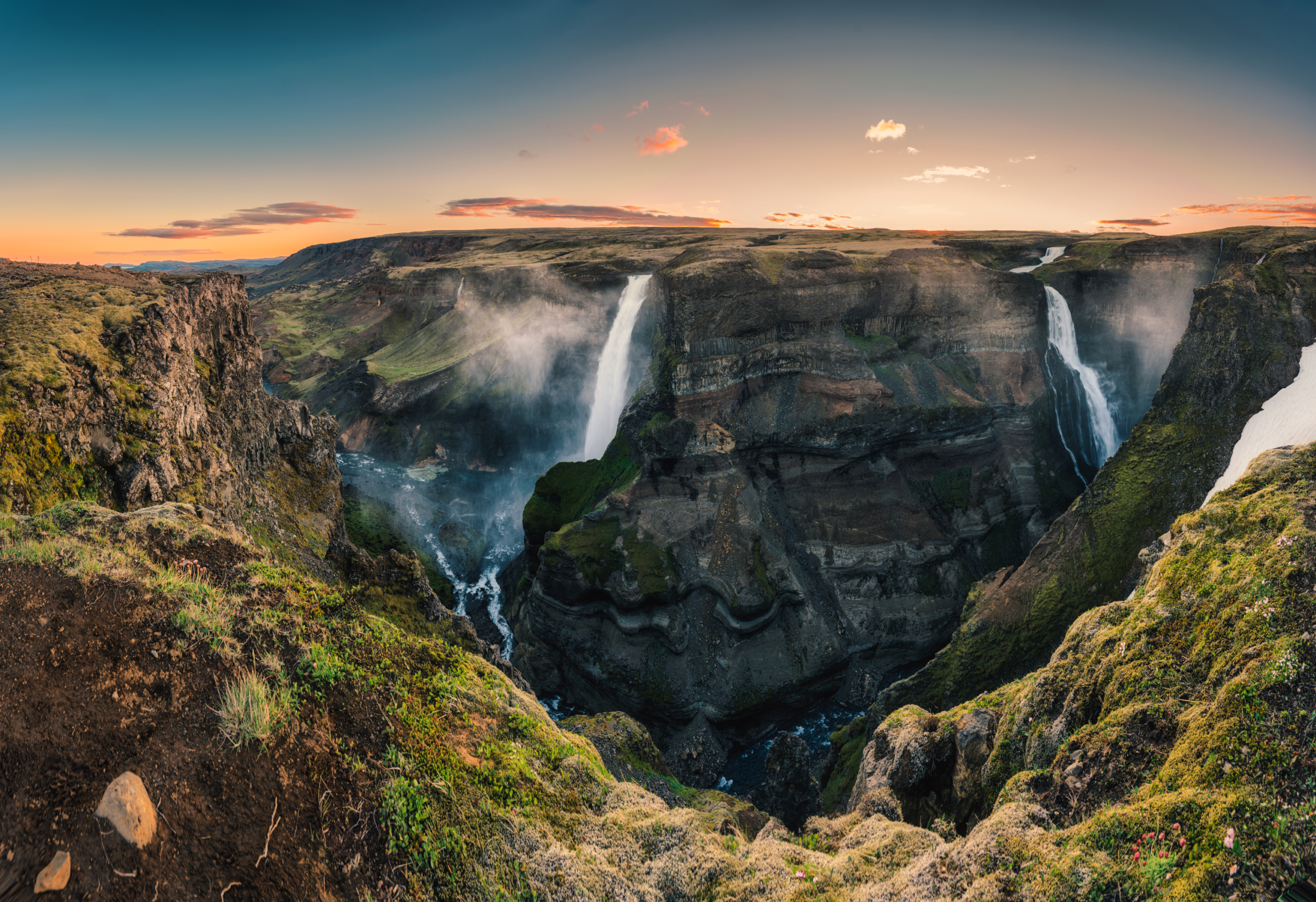 Cascada Haifoss Stranger Things - Descubriendo Islandia